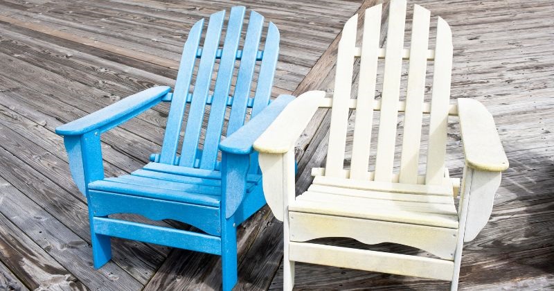 Types of Outdoor Chairs - Adirondack Chairs