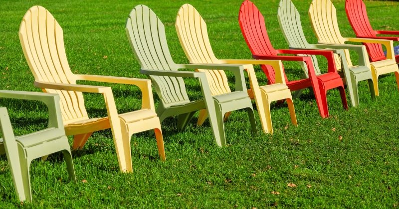 Types of Outdoor Chairs - Lawn Chair