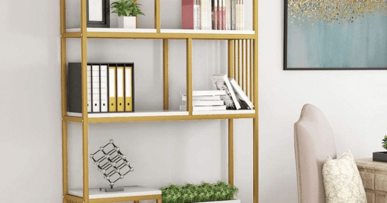 How to Style Bookshelves