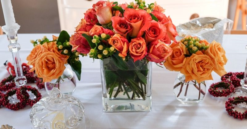 How to decorate a table  - Flowers on Table