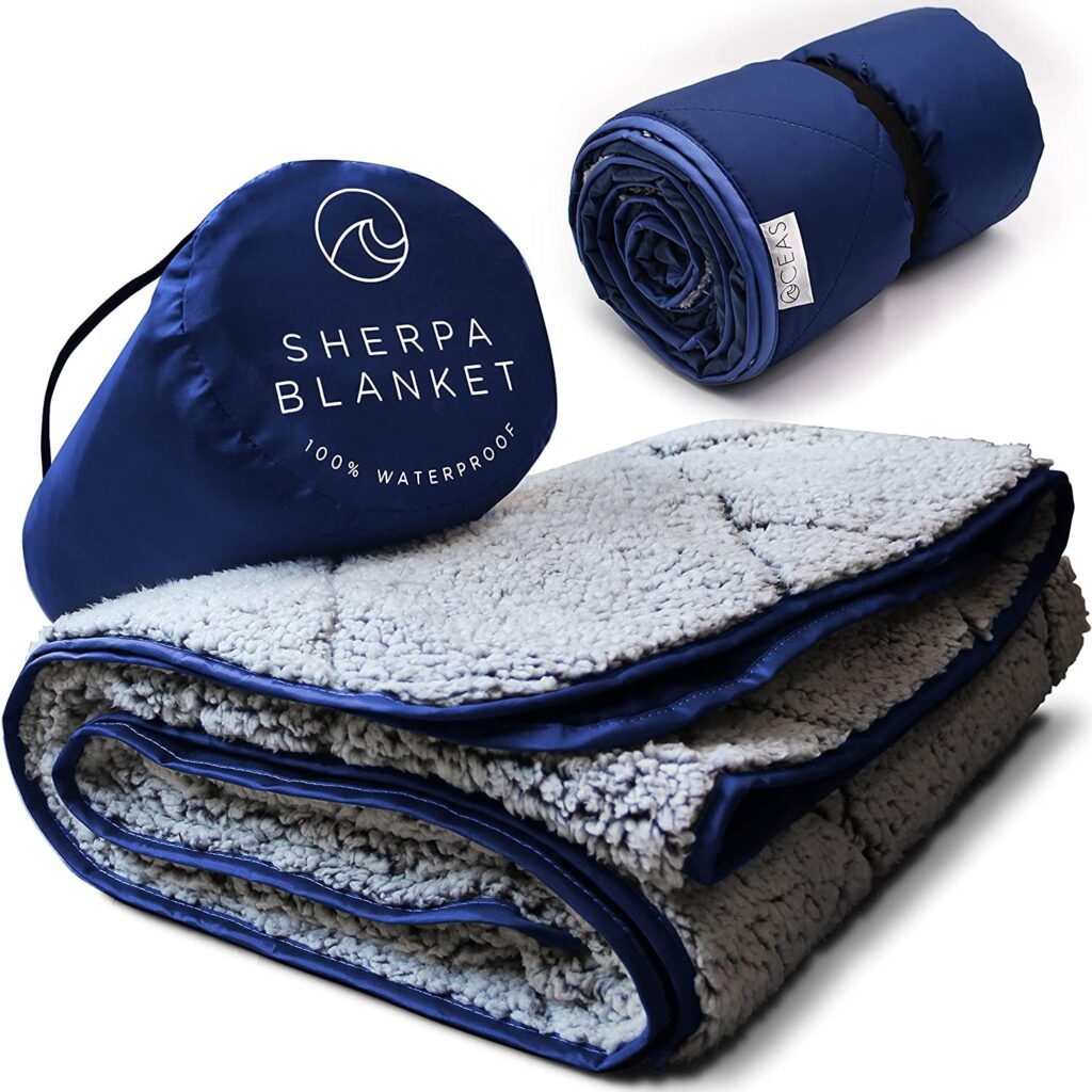Best Blanket for Cold Weather - Oceas Sherpa Waterproof Camping Blanket - Extra Warm and Large Sherpa Fleece Outdoor Blanket